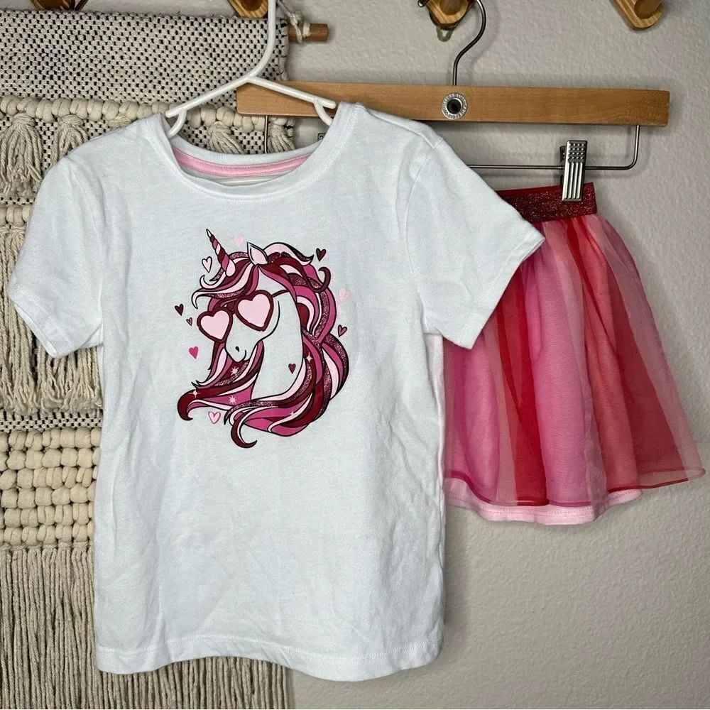 Girl’s Unicorn Valentine’s Day Tutu outfit